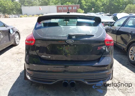 2018 Ford Focus St St из США, поврежденный, VIN 1FADP3L91JL329210
